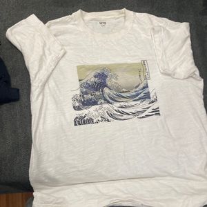 Uniqlo men’s t-shirt